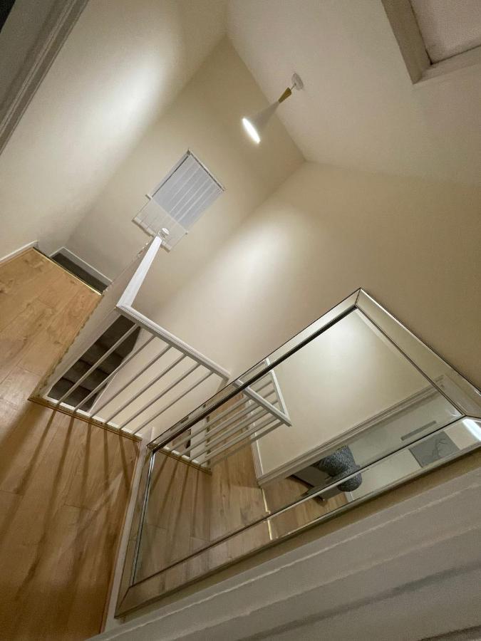 Big 3 Bedroom London House With 2 Bathroom Plumstead  Exteriör bild