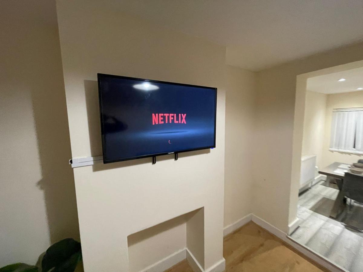 Big 3 Bedroom London House With 2 Bathroom Plumstead  Exteriör bild